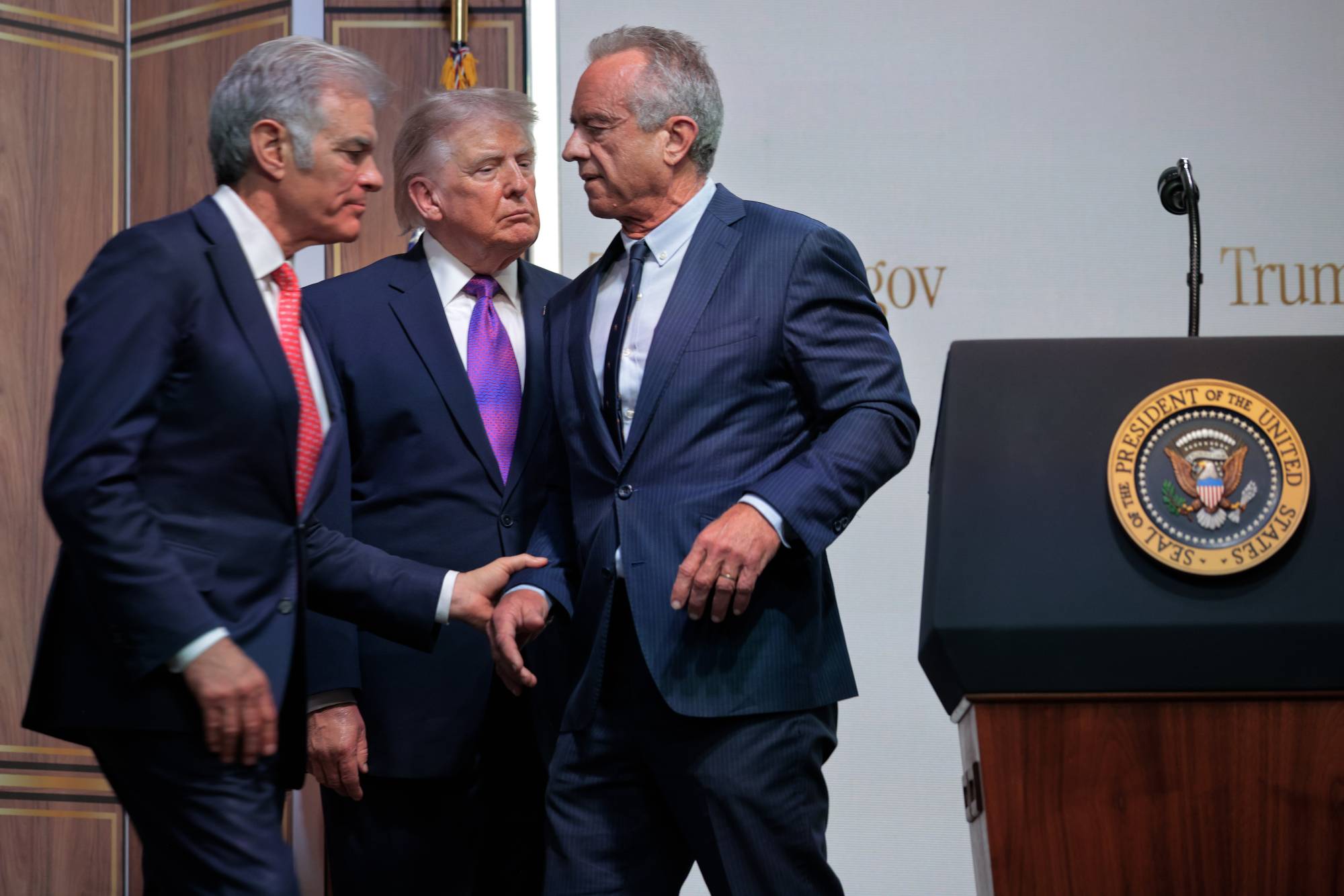 Source-feed image associated with Newsom’s Medi-Cal Backfill Plan and the White House’s Grip on Science Funding