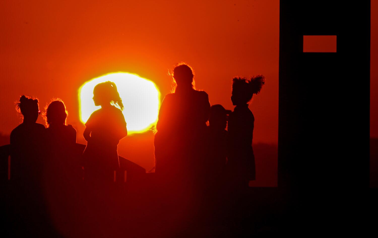 Source-feed image associated with Emergency room visits during heat waves available to the public in 'near-real time' in L.A. County