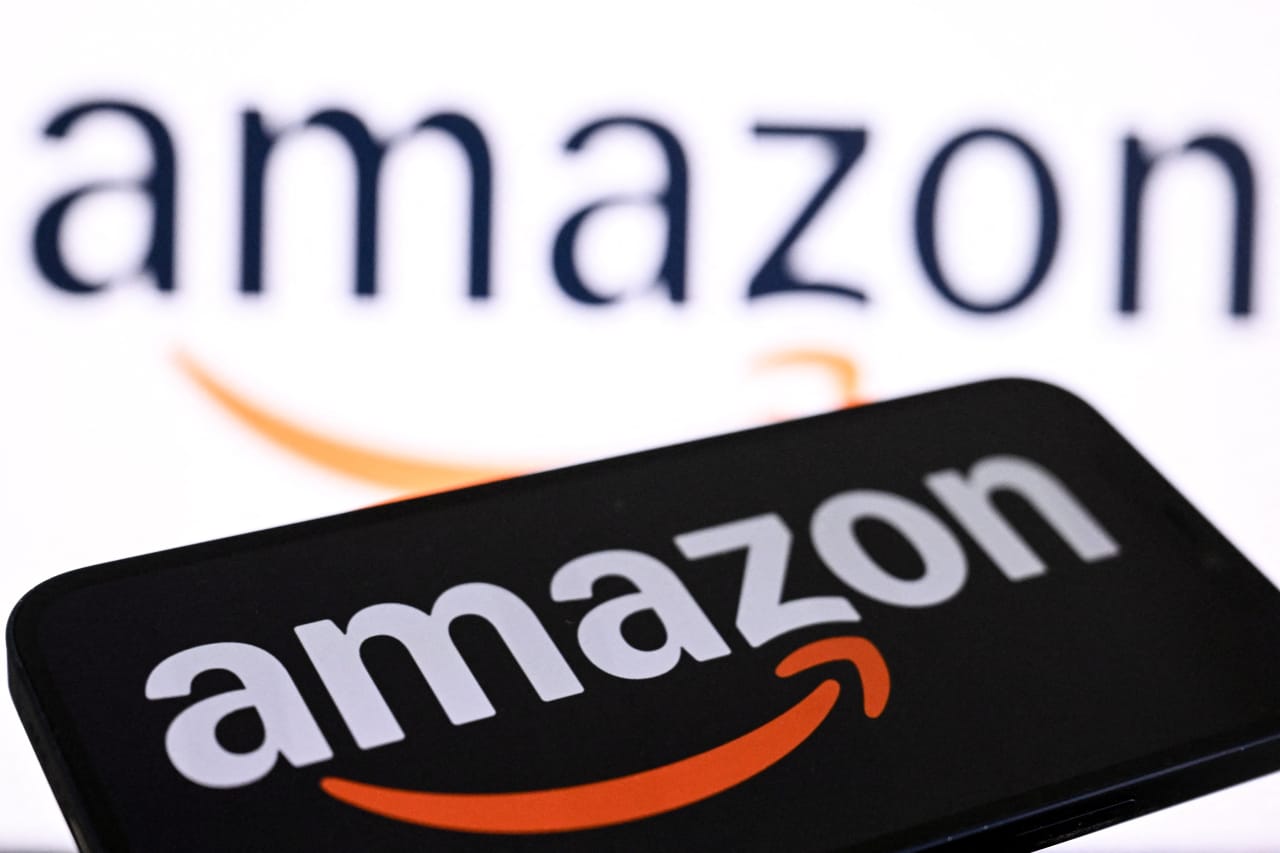 Source-feed image associated with AI-related debt sells off sharply as Amazon looks to borrow another $25 billion