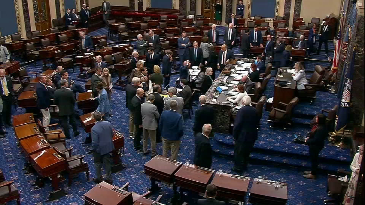 Source-feed image associated with Senate approves funding bill to avoid a shutdown before the election