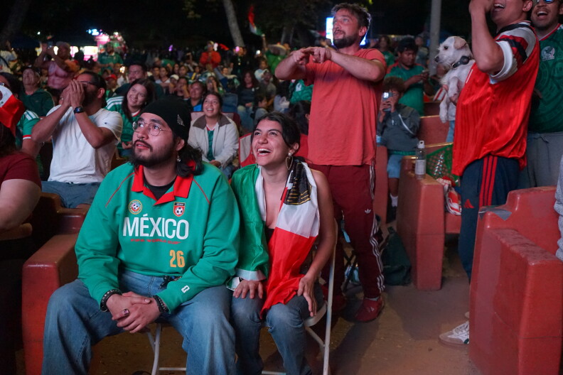 Source-feed image associated with Mexico is having a spectacular World Cup run, and Los Angeles is loving it