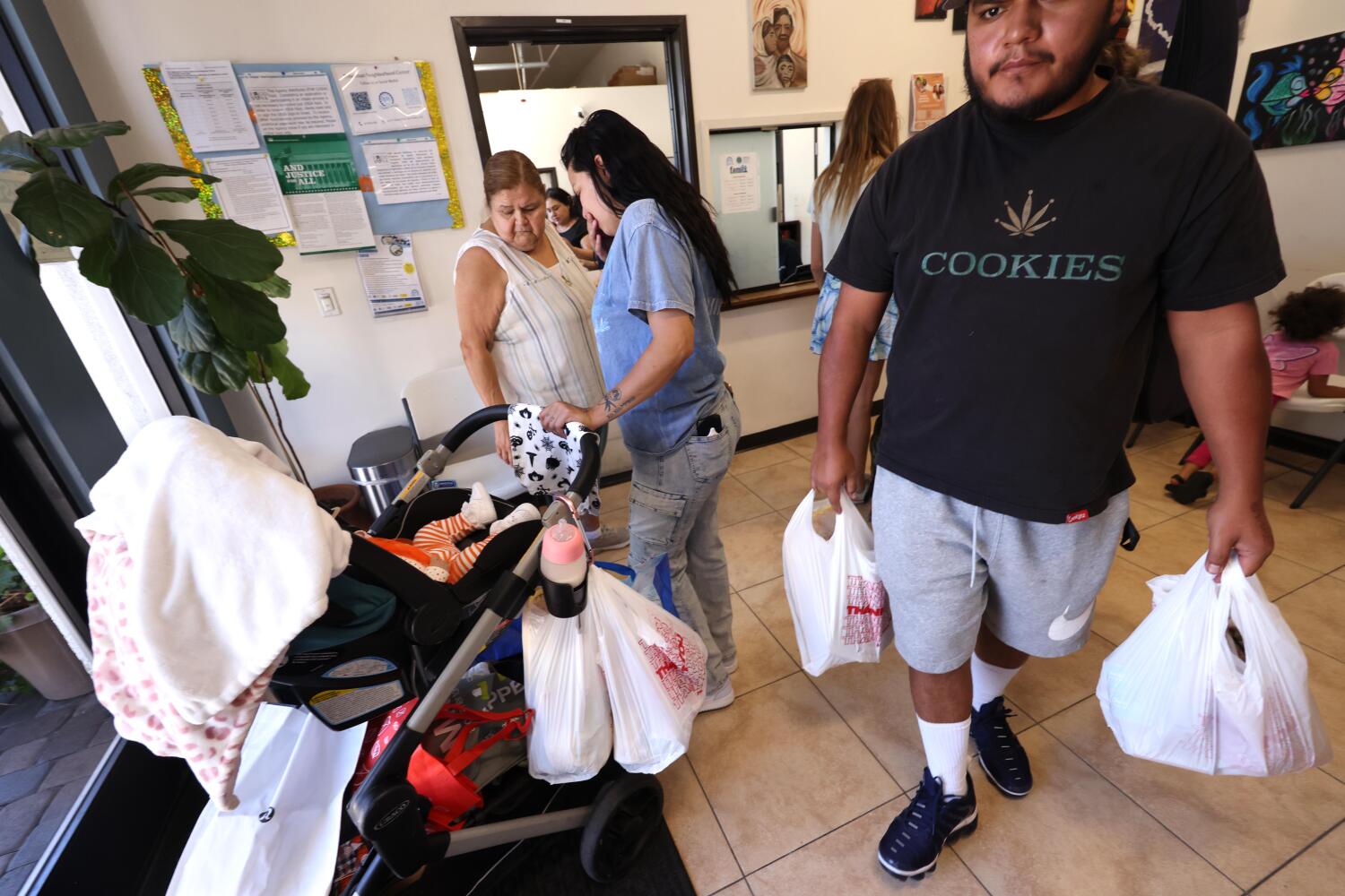 Source-feed image associated with Judge pauses USDA plan to tie SNAP benefits to Trump's gender, immigration ideology