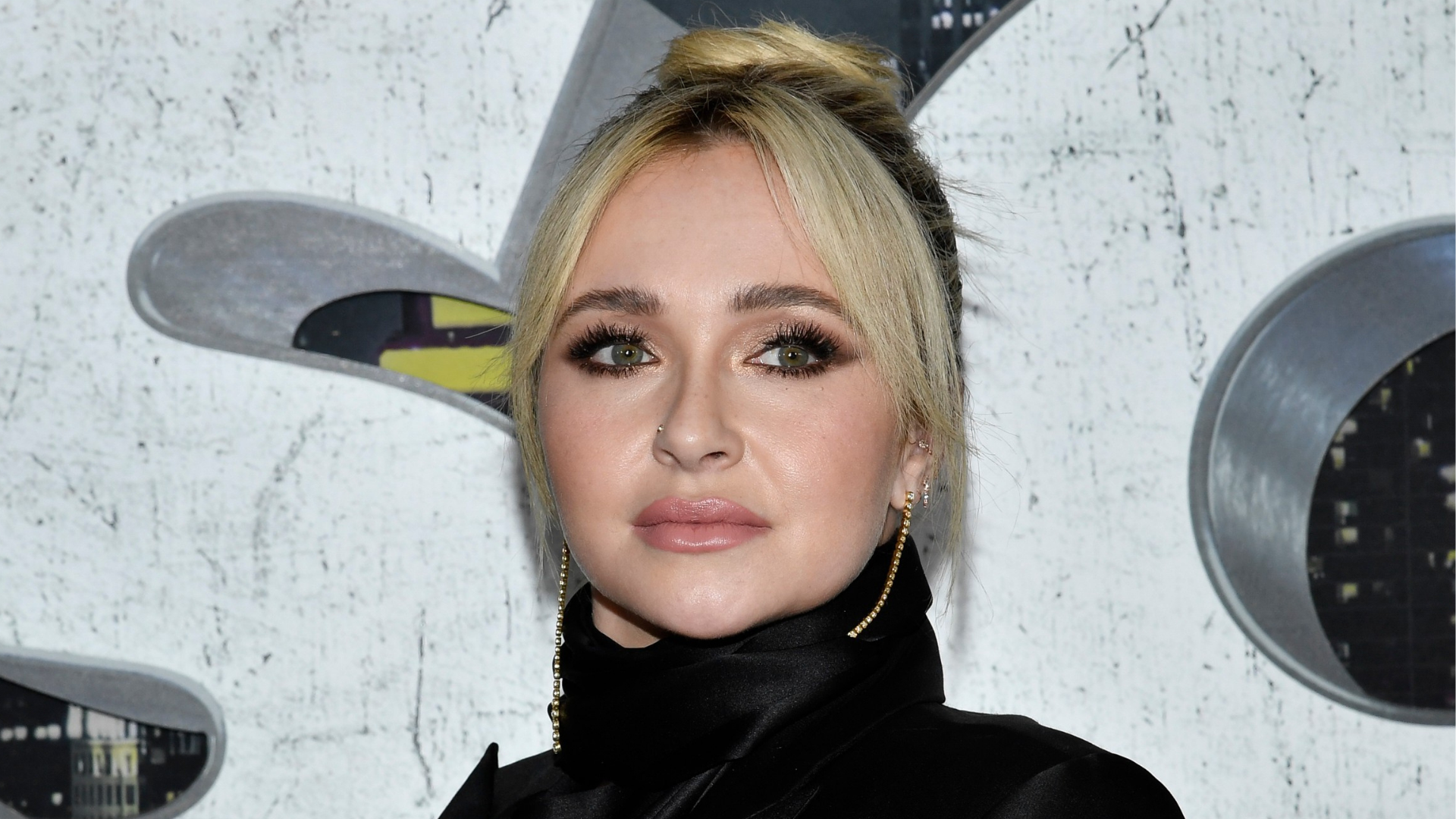 Image from linked report: 911 call reveals frantic response at address where Hayden Panettiere was found unresponsive