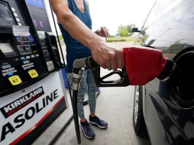 Source-feed image associated with US gas prices dip below $4 for the first time since March
