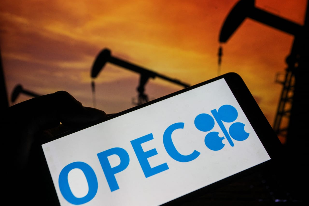 Source-feed image associated with OPEC+ raises output levels again despite tumbling crude prices