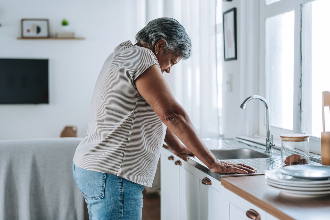 Image from linked report: These under-the-radar risk factors may explain why some older people are more vulnerable to scams