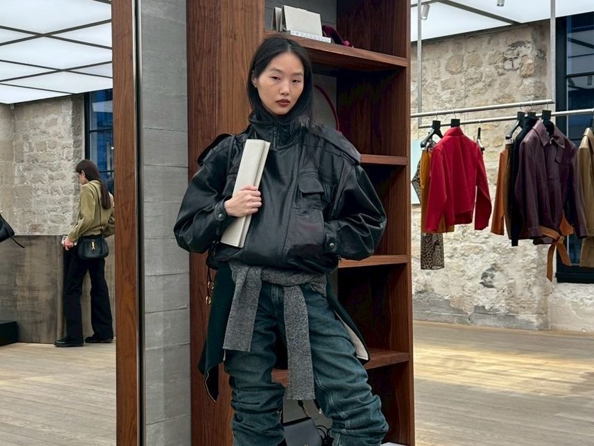 Source-feed image associated with Model Peng Chang's Off-Duty Style Is Very “Free”—and Filled With Vintage