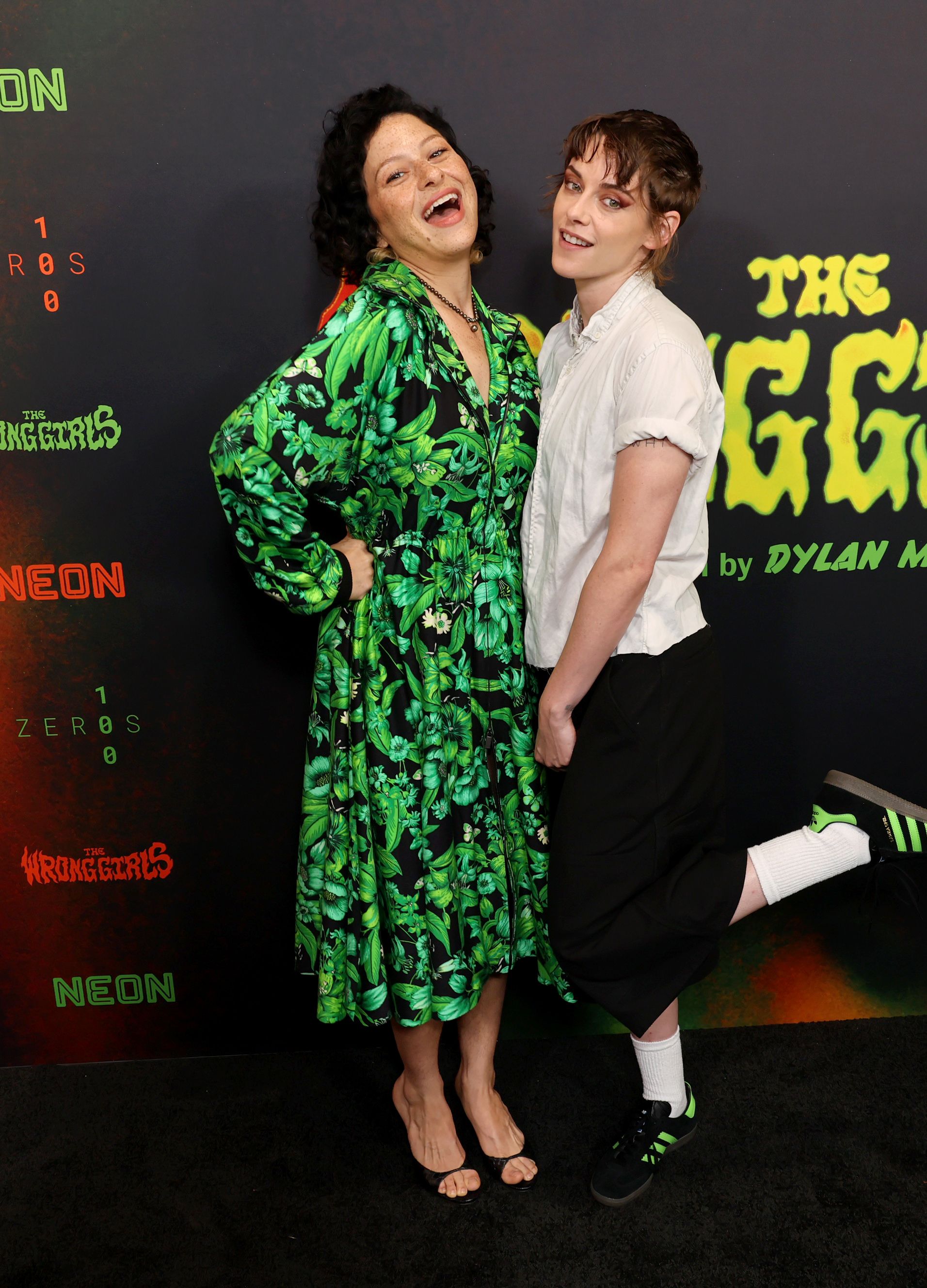 Source-feed image associated with Kristen Stewart and Alia Shawkat’s Clashing Co-Star Style Has Layers