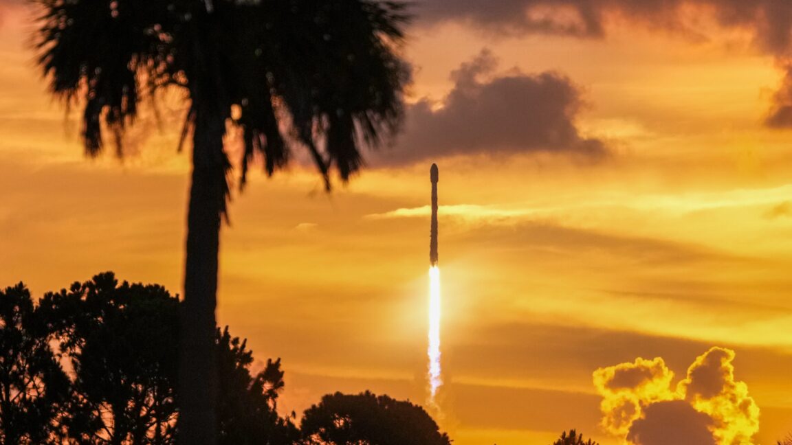 Source-feed image associated with Rocket Report: Blue Origin explosion still making headlines; Impulse raises money