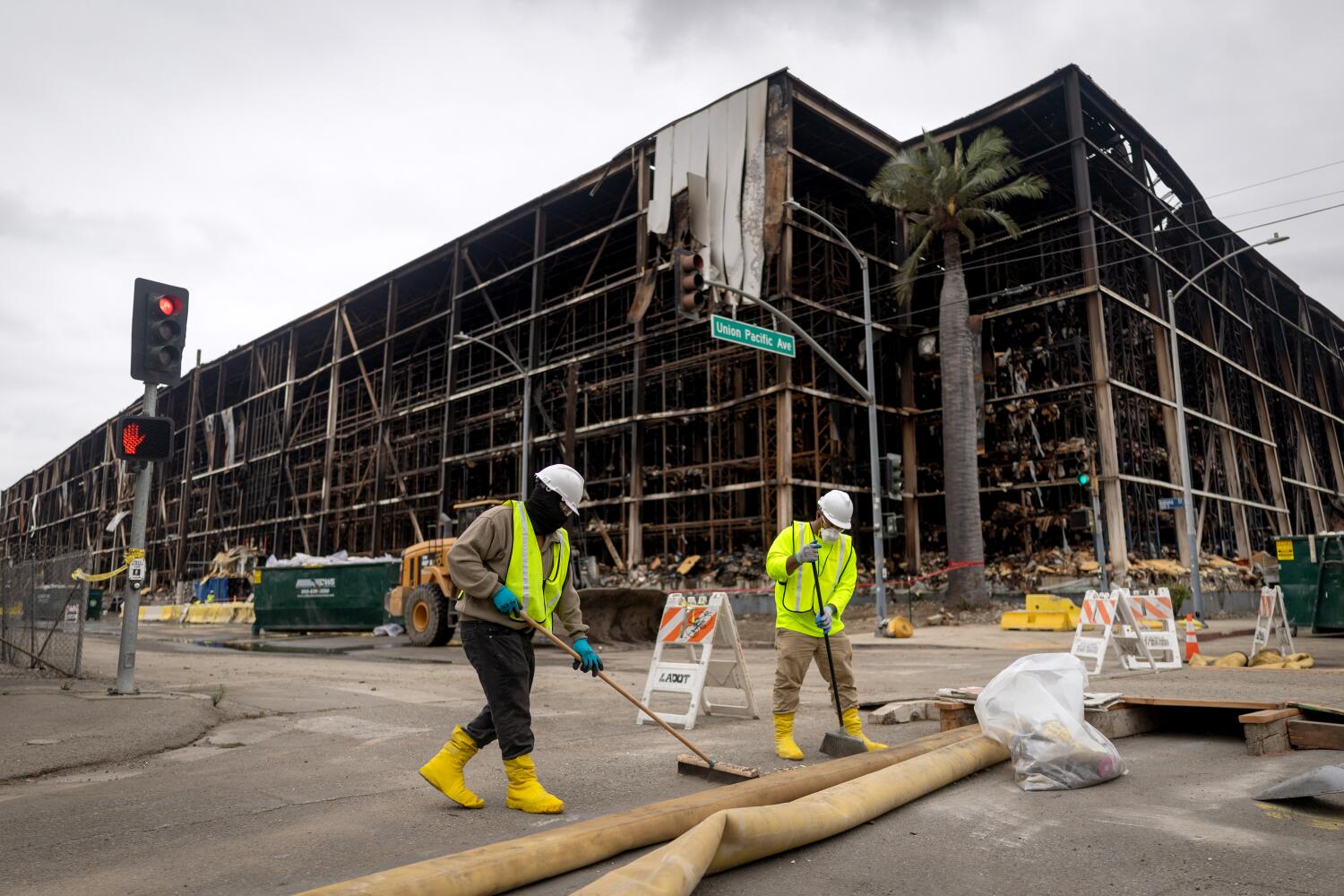 Source-feed image associated with Amid smell and rodent worries, millions of pounds of rotting meat hauled off in Boyle Heights