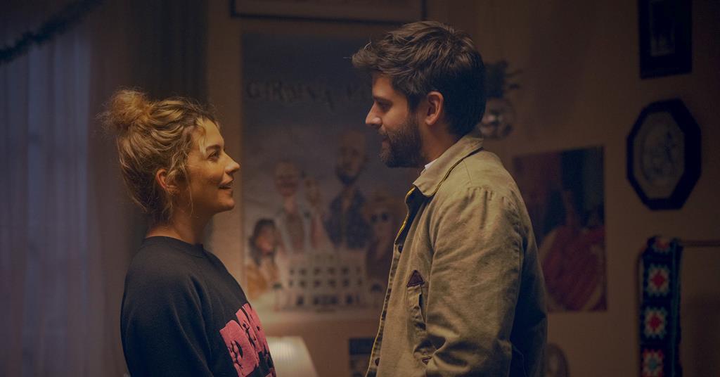 Source-feed image associated with ‘All That She Wants’ Review: Annie Murphy and Cooper Raiff Are Well-Matched in a Generation-Gap Romcom