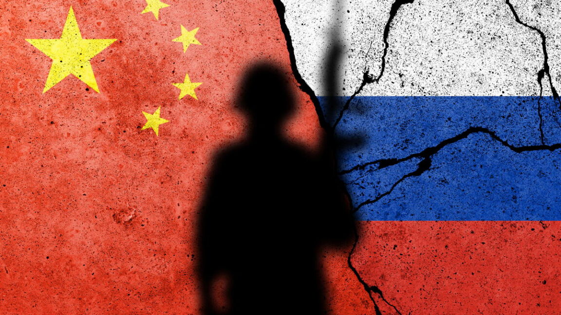 Source-feed image associated with Apps targeted at US troops contain Chinese and Russian code