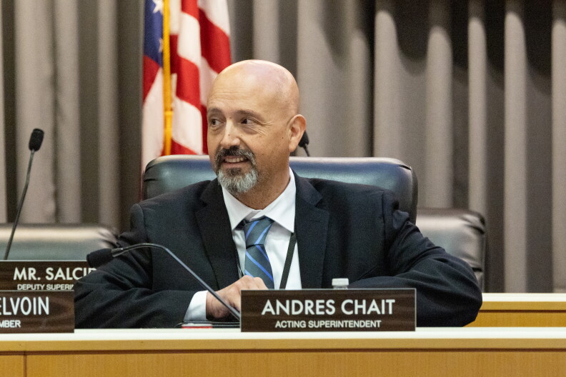 Source-feed image associated with LAUSD appoints longtime administrator Andres Chait as next superintendent