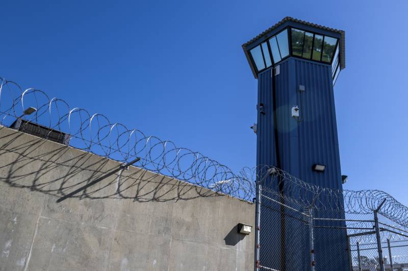 Source-feed image associated with Why California Prisons Are Using Their Own Employees as Human Fire Alarms