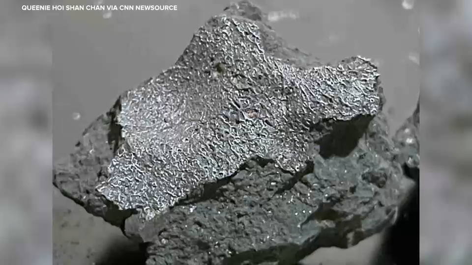 Source-feed image associated with Meteorite that crashed into a New Jersey home contains 'extraterrestrial' amino acids
