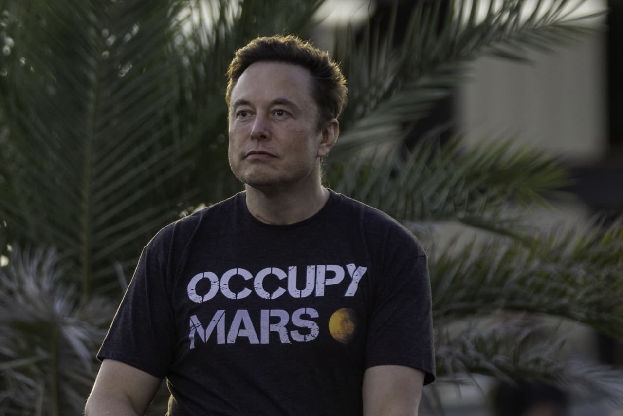 Source-feed image associated with SpaceX officially set to crush global records in targeting massive IPO haul of up to $86 billion