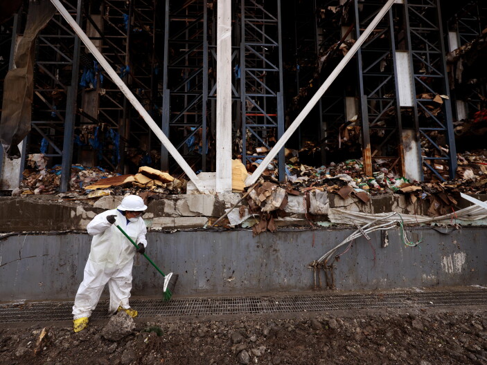 Source-feed image associated with Air regulators order tougher odor controls at Lineage warehouse, but no fines