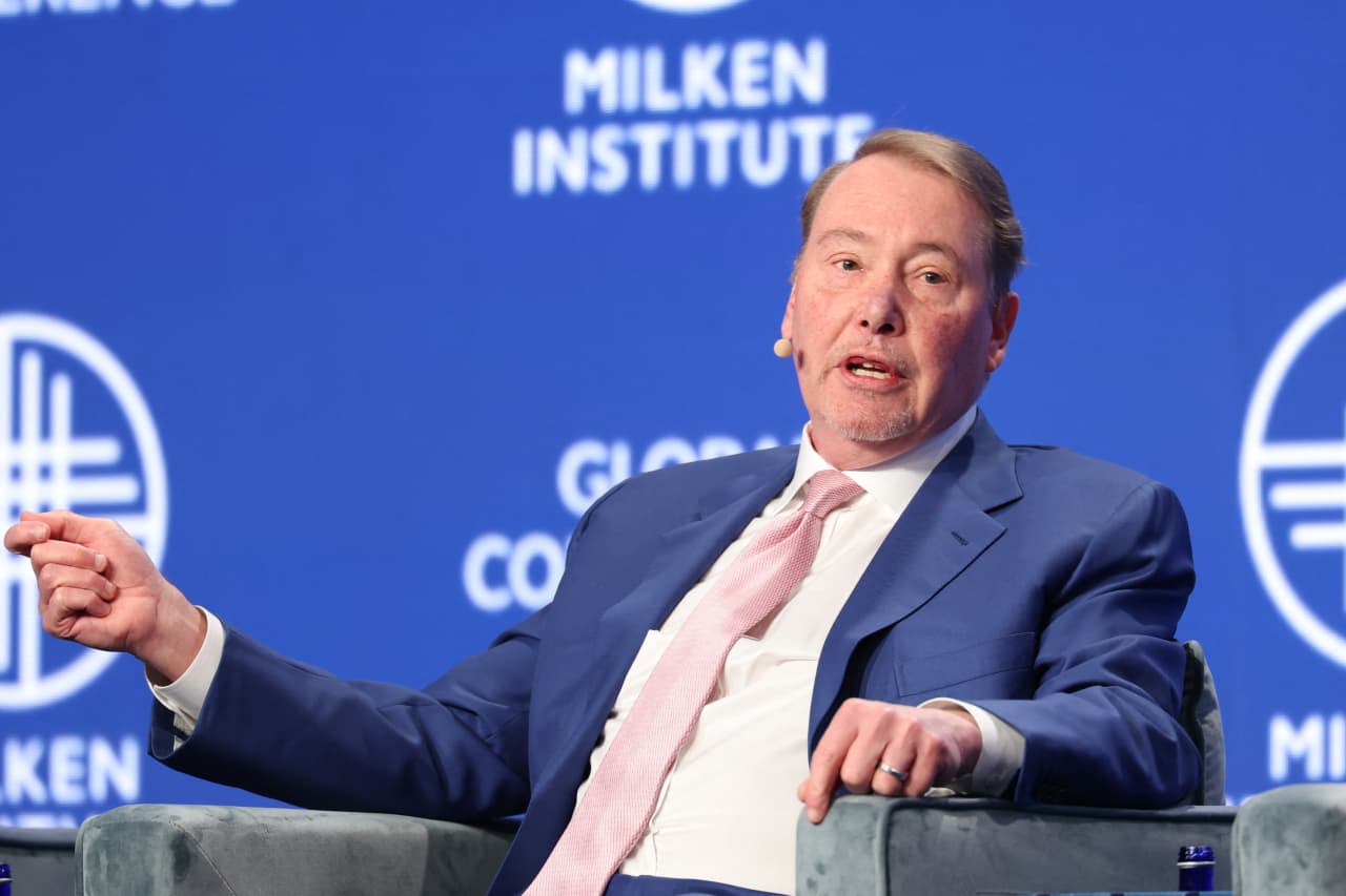 Source-feed image associated with ‘I just want out’: Why Jeffrey Gundlach is moving his money as far from AI as possible — and what he’s doing instead