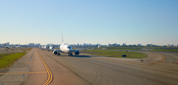 Source-feed image associated with NTSB Wants FAA to Revise Runway Safety Assessments During Heavy Rainfall