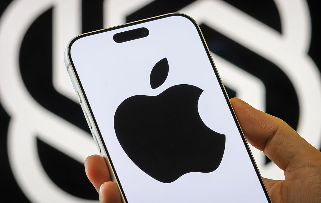 Source-feed image associated with OpenAI stuck fighting Musk antitrust suit after Apple finds a way out
