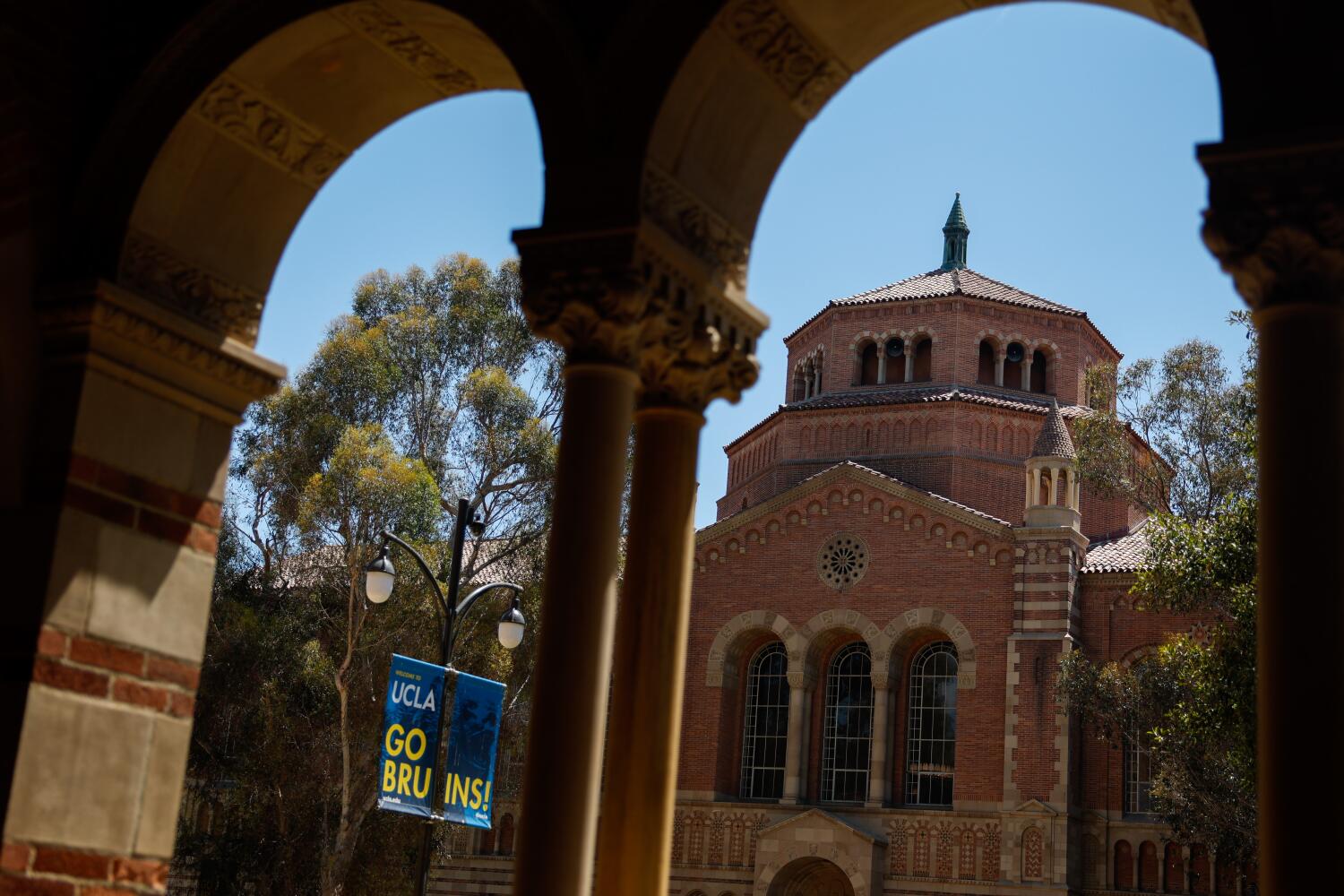 Source-feed image associated with Three state senators press UC to restore SAT test requirements, backing faculty outcry
