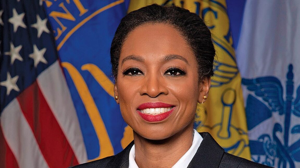 Source-feed image associated with Schwartz confirmed as CDC director after bungling confirmation hearing