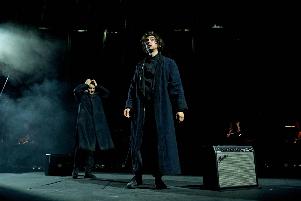 Source-feed image associated with Radiohead’s ‘Hamlet Hail to the Thief’ Heads to London’s Barbican With ‘Alien: Earth’ Star Samuel Blenkin