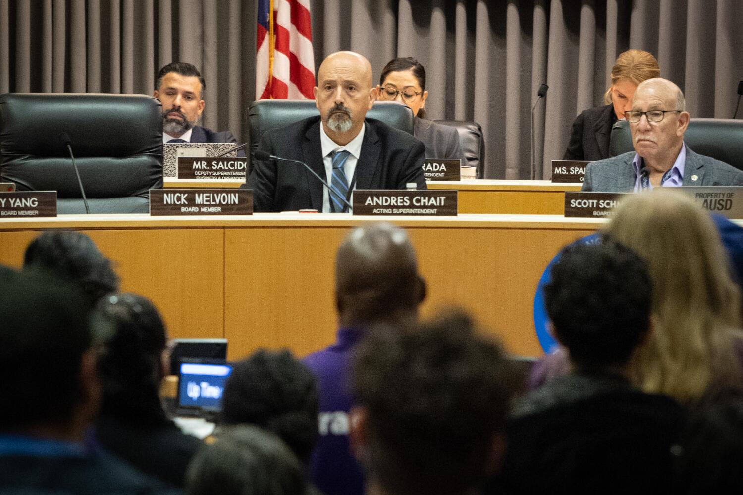Source-feed image associated with LAUSD budget crisis remains severe, fiscal experts say, as district works to calm fears