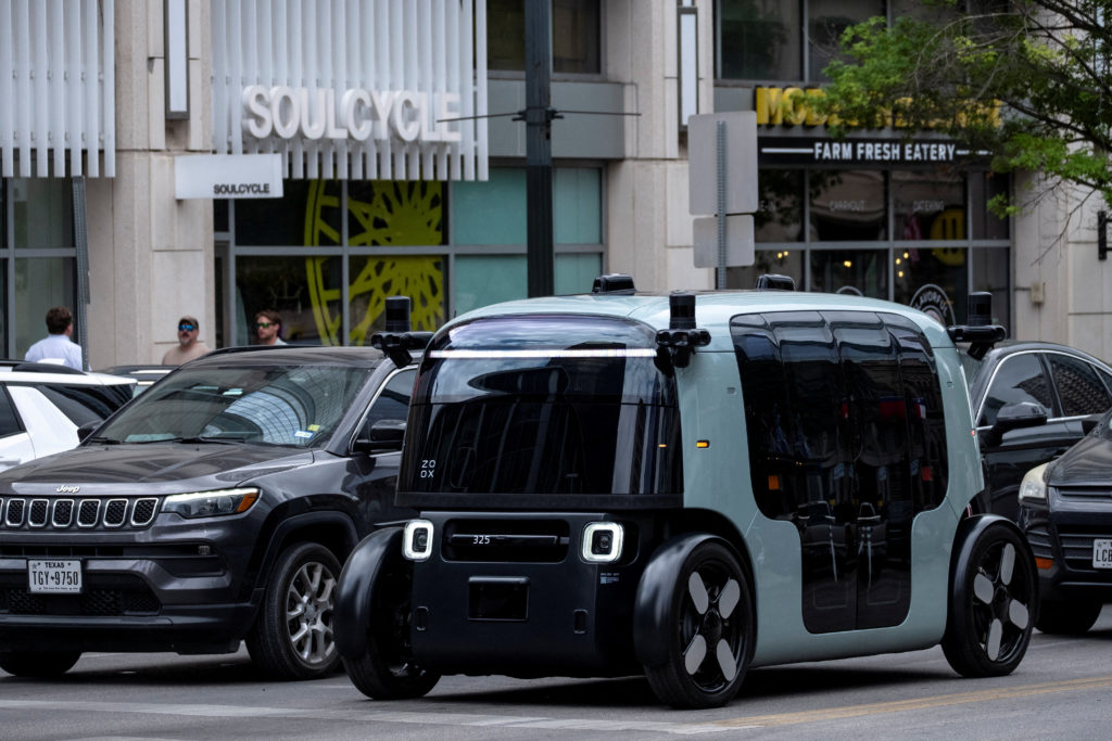 Source-feed image associated with Some robotaxis approved to operate without steering wheels and losing the brake pedal could be next