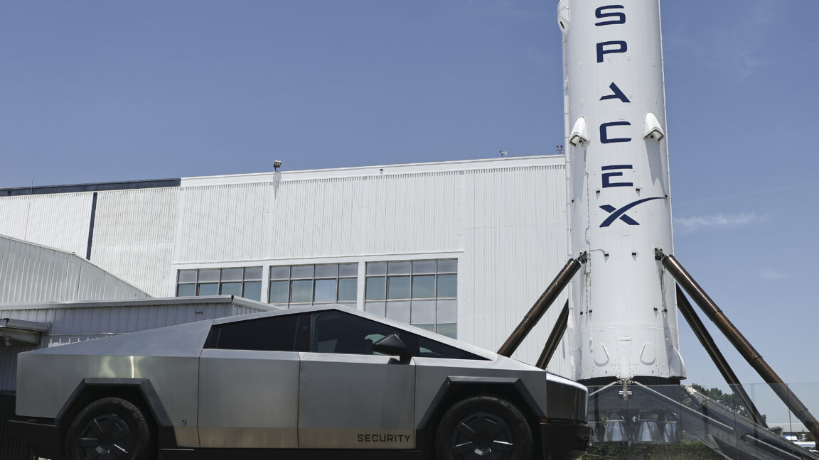 Source-feed image associated with S&P 500 blocks fast SpaceX entry, won’t waive rule for unprofitable AI firms