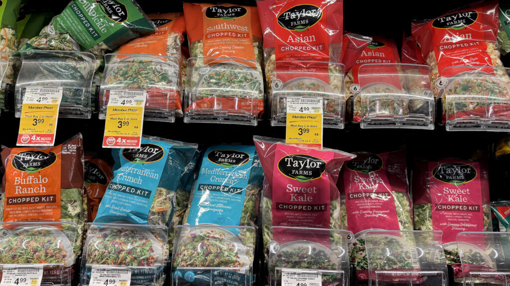 Source-feed image associated with FDA still focused on lettuce supplier as source of parasite, despite faulty test result