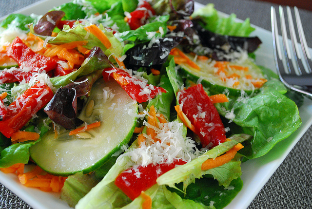 Source-feed image associated with Epic diarrhea outbreak has 40% of Americans avoiding fruits and veggies