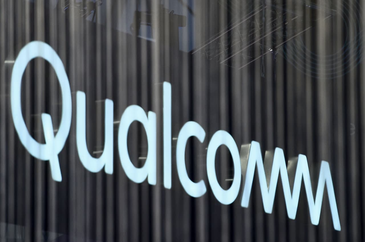 Source-feed image associated with Qualcomm’s stock climbs as Amazon chip deal offers investors much-needed good news