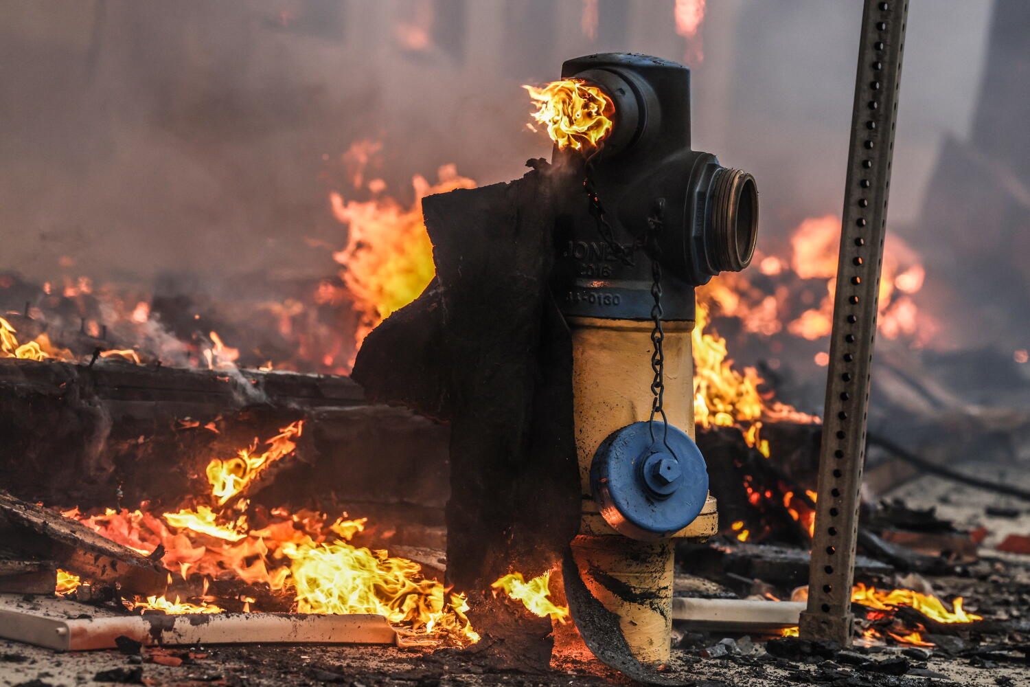 Source-feed image associated with California water agencies may get a new defense in lawsuits over hydrants running dry in wildfires
