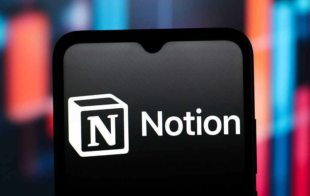 Source-feed image associated with Notion killing Skiff-influenced email app since most users use AI agents instead