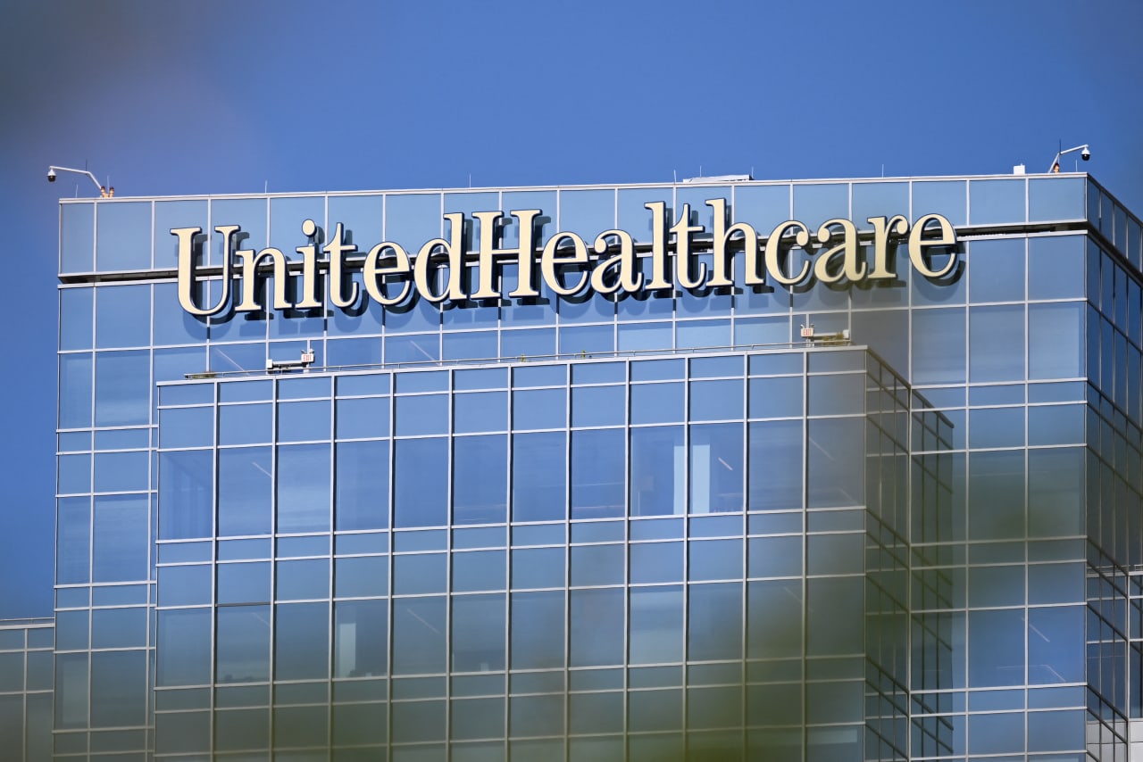 Source-feed image associated with UnitedHealth now has an improved outlook for the year. Its stock is rallying.
